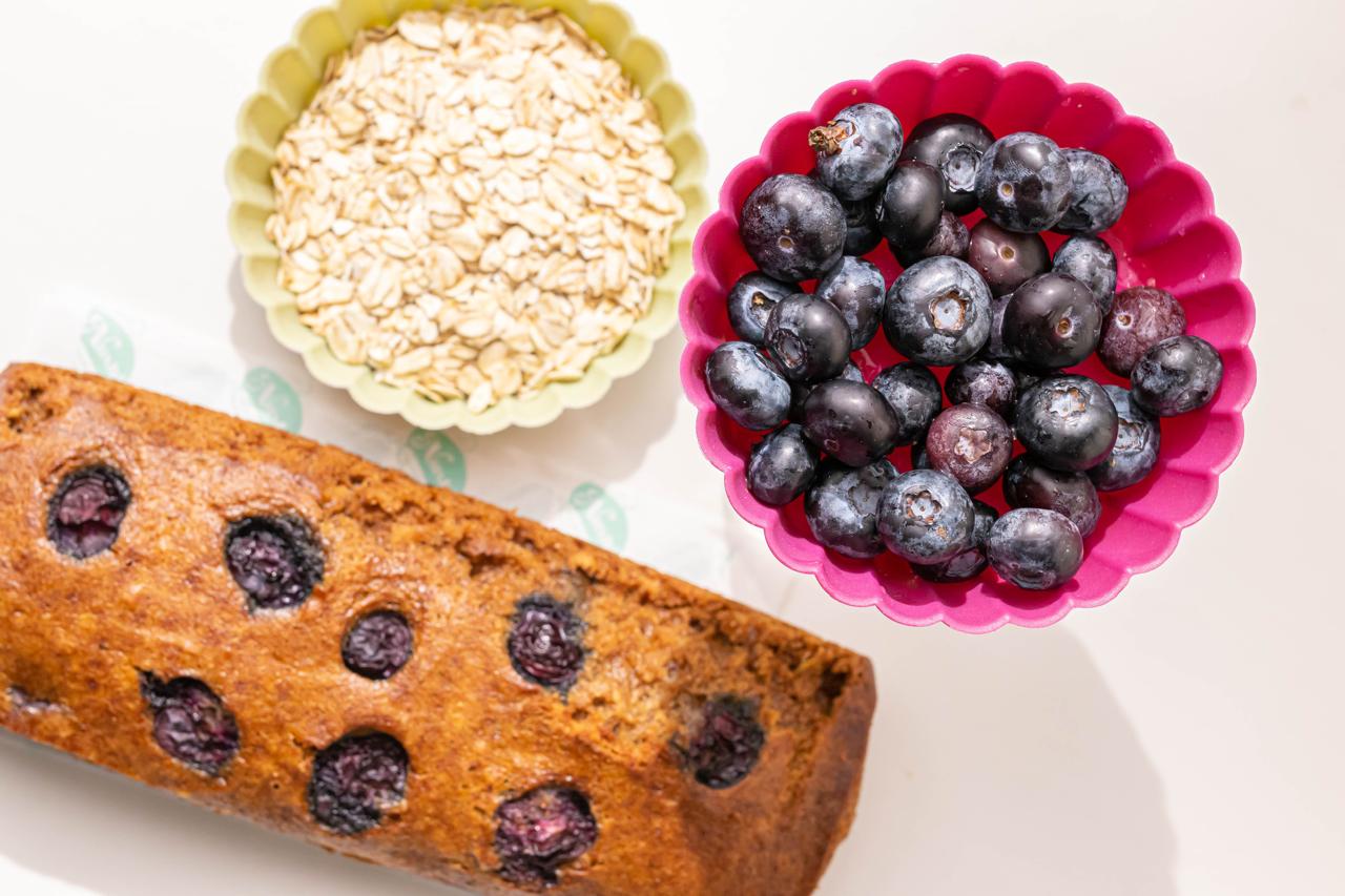 Blueberry cake كيكةالشوفان و البلوبيري