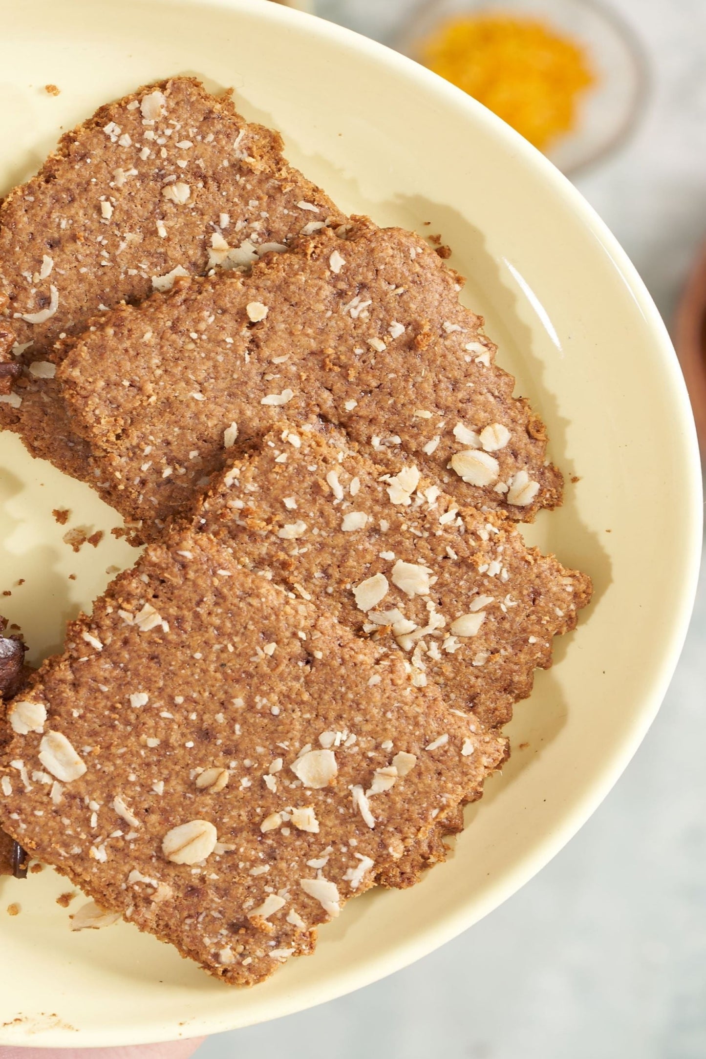 Ginger Biscuits with Oats (250 Grams) بسكويت الجنزبيل بدقيق الشوفان جلوتين فرى /لاكتوز فرىً