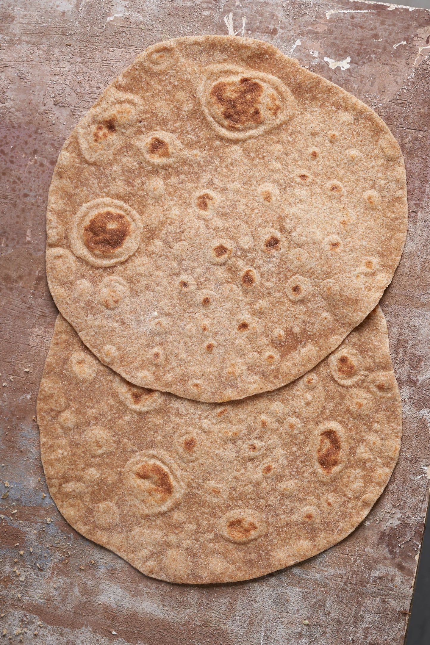Soft Rokak -whole wheat flour (10 pieces) الرقاق الطري بدقيق القمح الكامل. Calories approximately 65g per peice