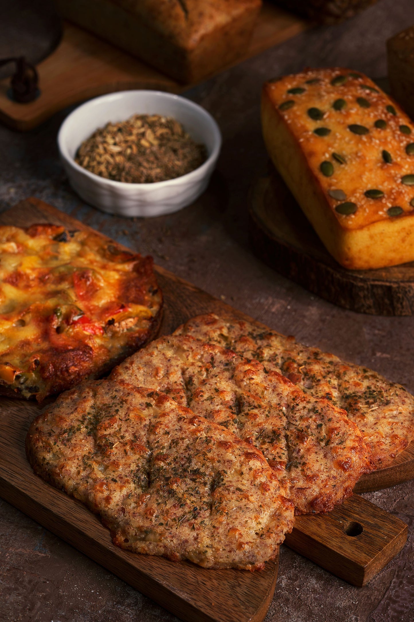 Focaccia with almond flour (6 pieces) (/كيتو /جلوتن فري)فوكاشيا بدقيق اللوز