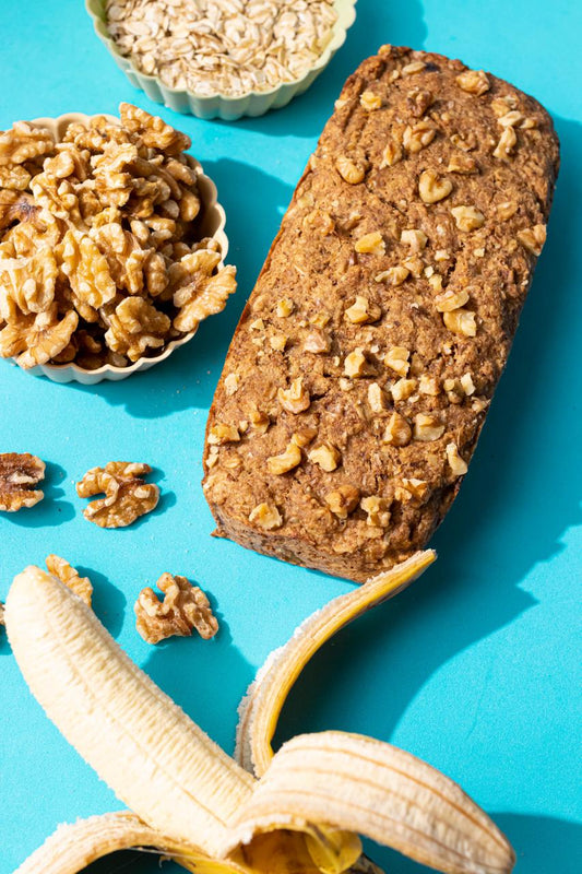 Banana toast with oats flour & walnuts توست الموز بدقيق الشوفان الجلوتين فري و عين الجمل