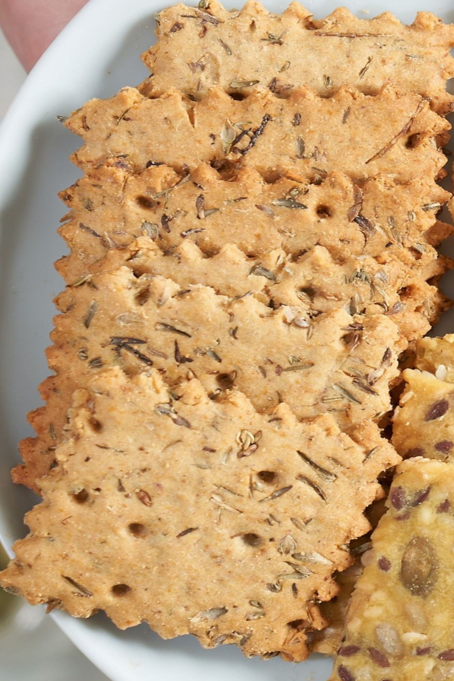 Whole wheat biscuits with cheese & thyme( 250 grams)بسكويت القمح الكامل بالجبنة و الزعتر